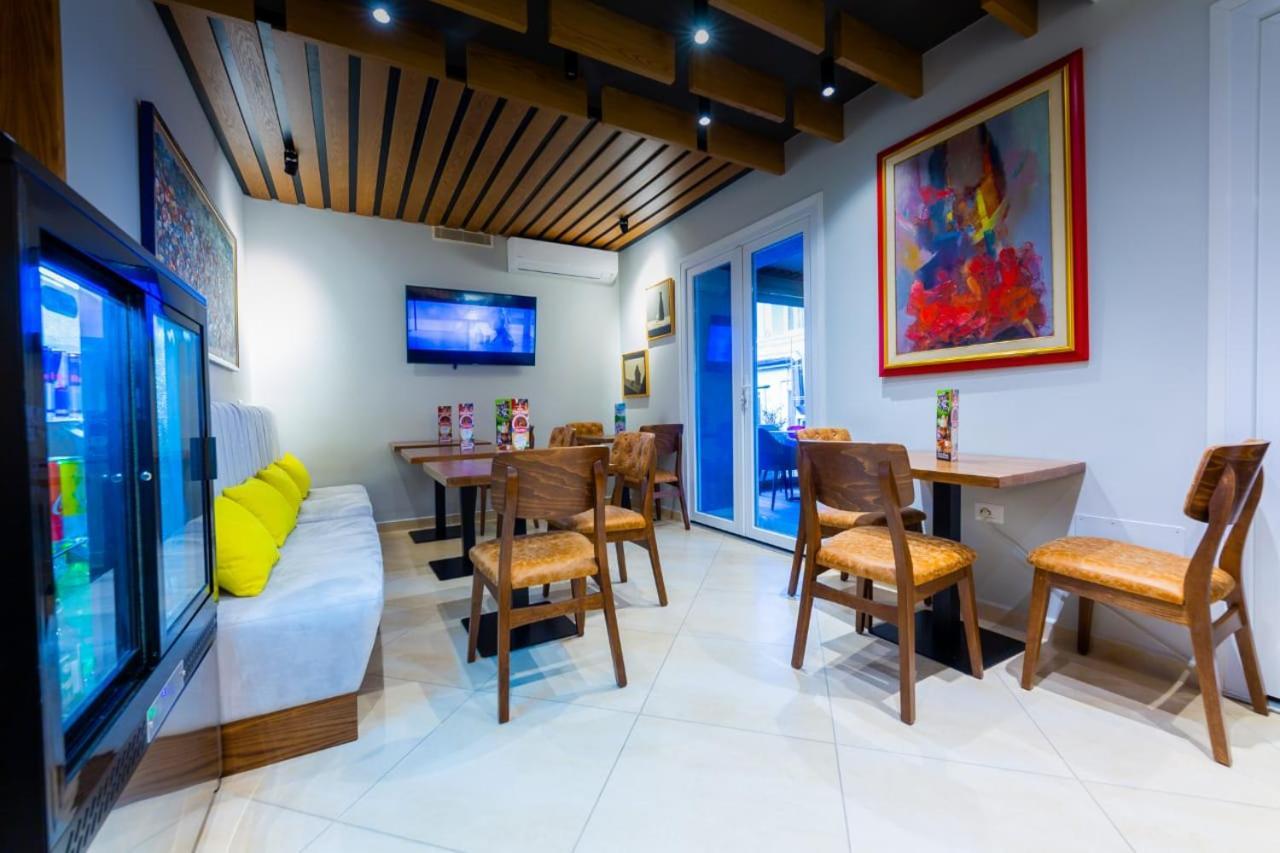 Art Hotel 티라나 외부 사진